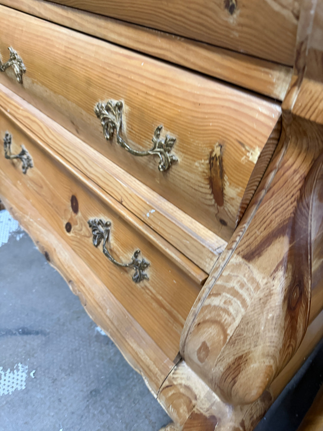 Set of 2 Pine Chest of Drawers