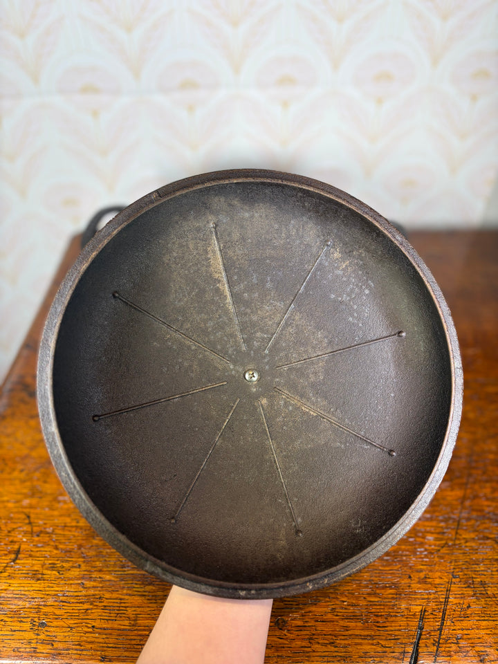 Smithey Dutch Oven