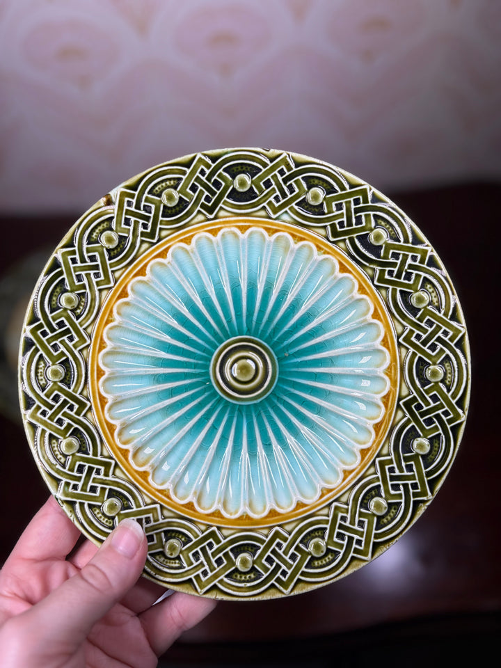 Set of Three Majolica-Style Ceramic Plates with Celtic Knotwork Border