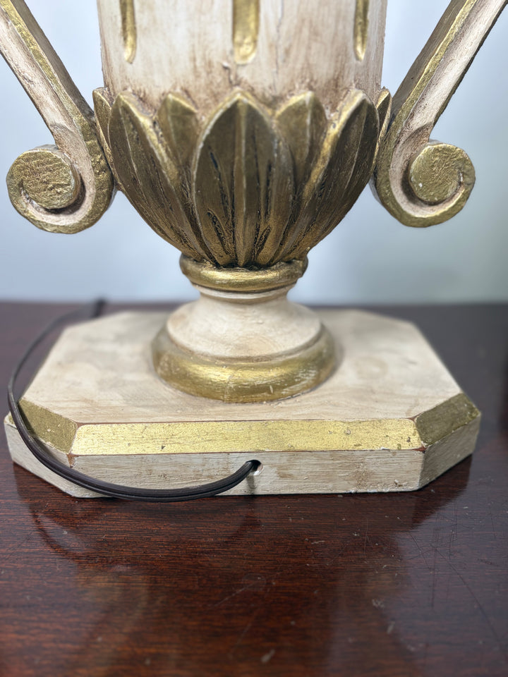 Italian Baroque-Style Carved Wood Giltwood Table Lamp
