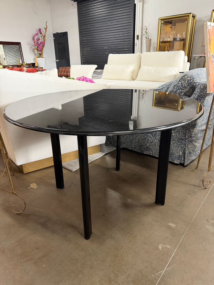 Circular Knoll Table