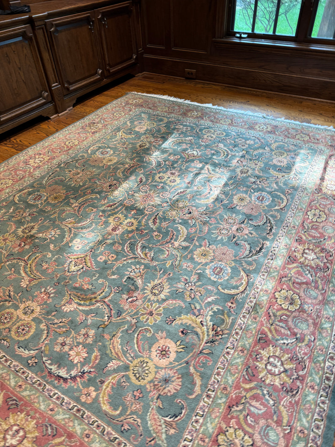 Fine Indo Kashir Rug (8x10 ft) (Online Only Item)