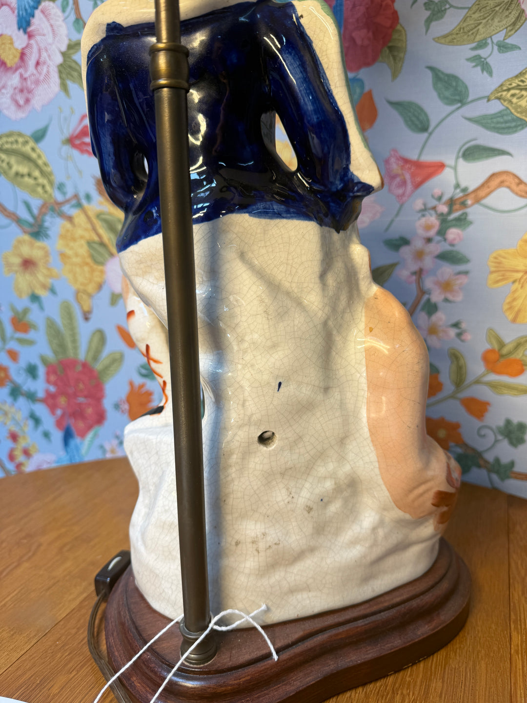 The Lion Slayer Staffordshire Lamp