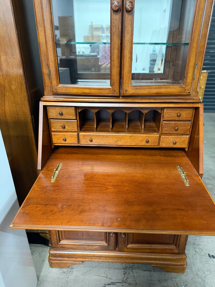 Secretary Desk / Bookcase