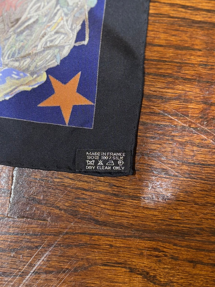 RARE Vintage HERMÈS “Faune Et Flora du Texas” Silk Scarf 90 (Comes with box)