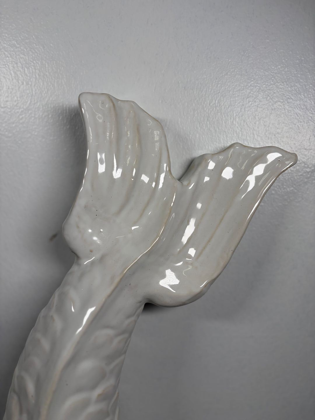 Wall Fountain / Lavabo Featuring Aquatic Creature & Shell Basin
