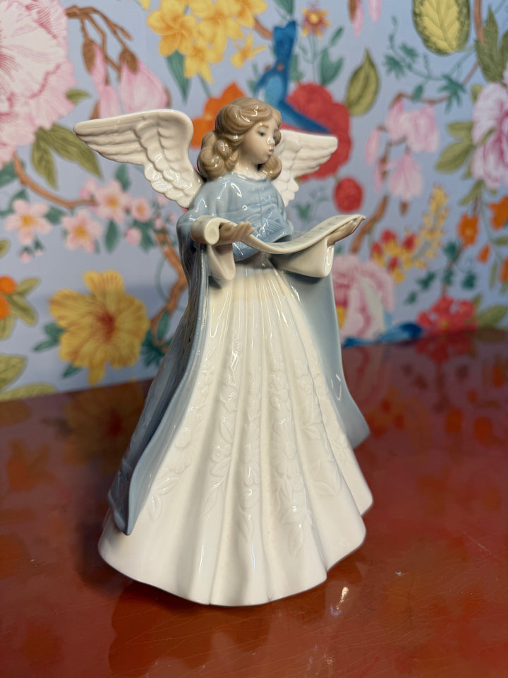 Lladro Angel Woman