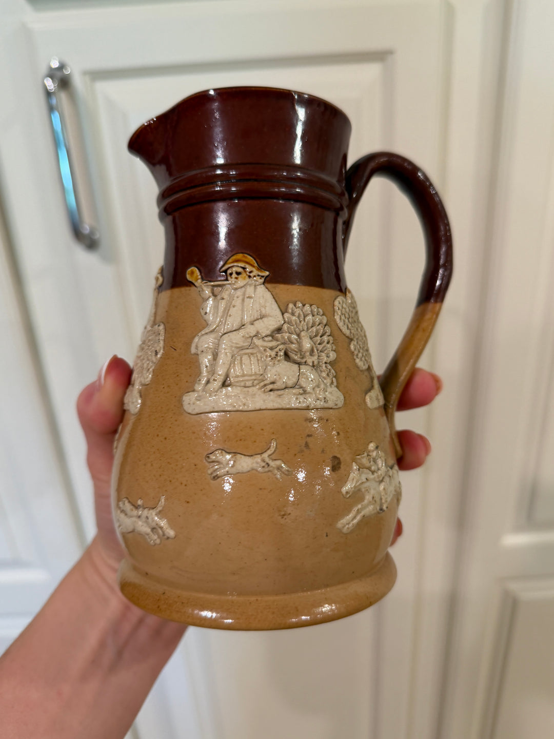 English Victorian/Edwardian stoneware jugs by Doulton & Lambeth, & Marks (7 inch)