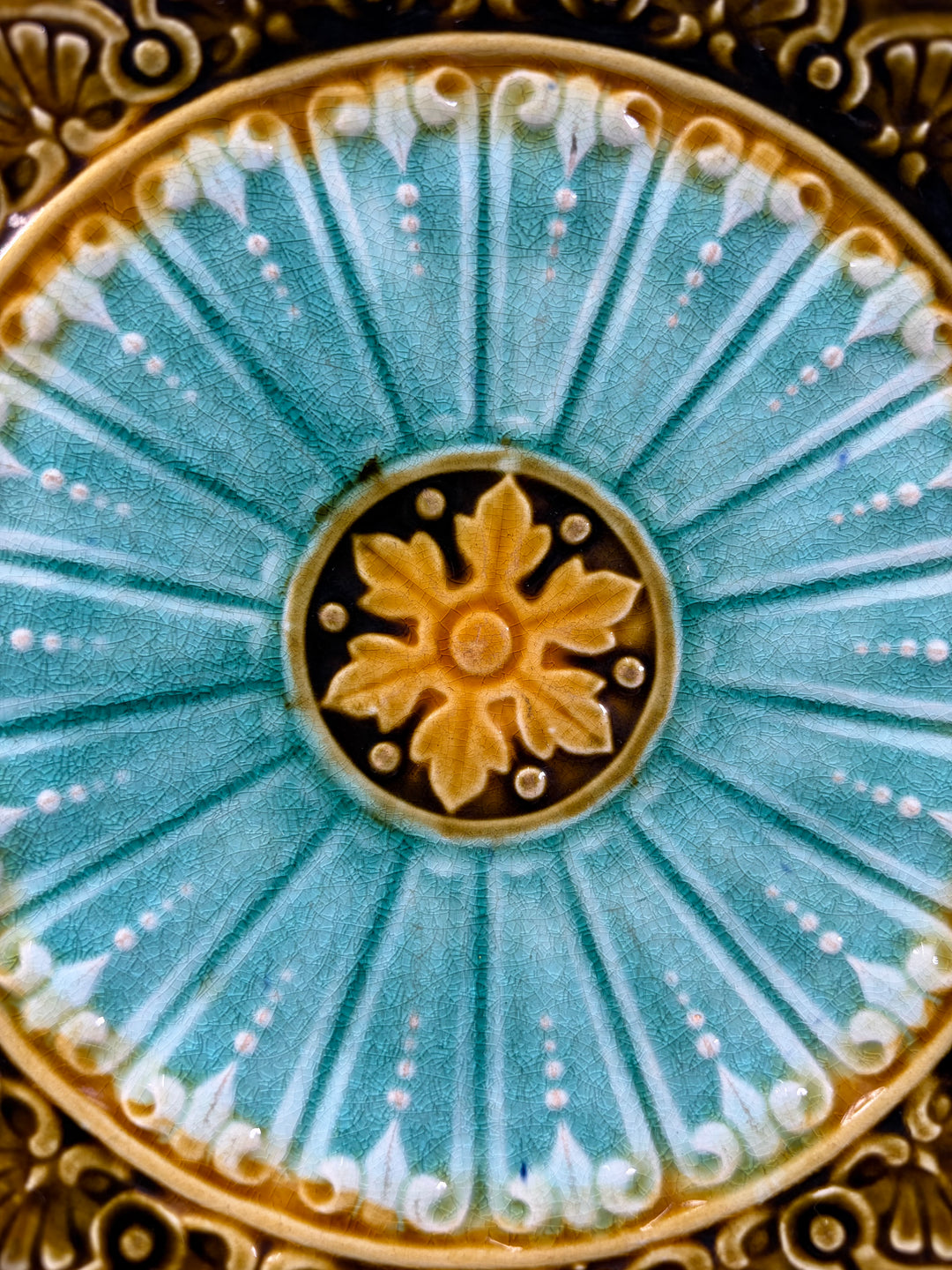 Majolica-Style Glazed Ceramic Plate with Floral Medallion