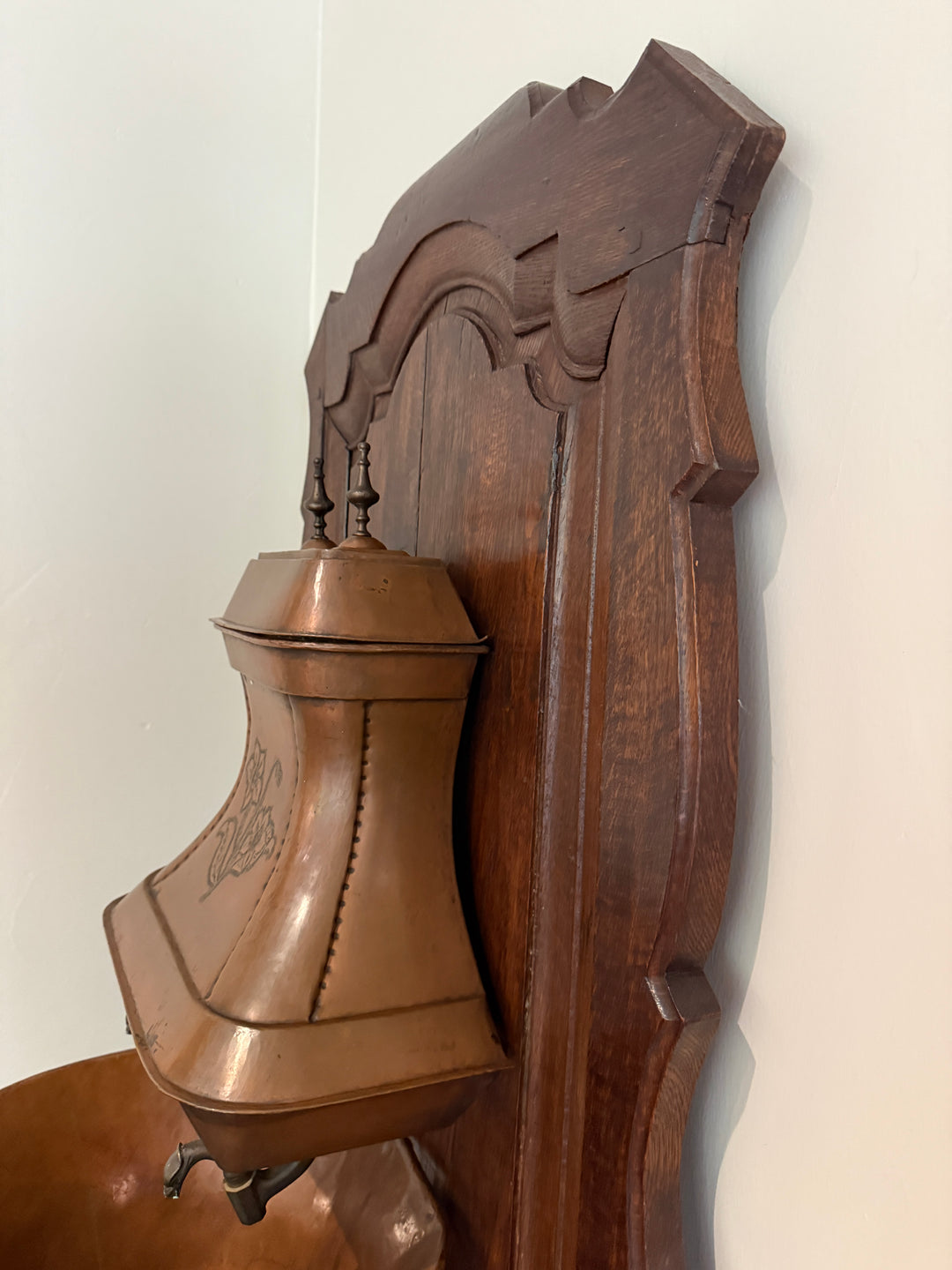 Antique Lavabo Wall Fountain (Online Only Item)