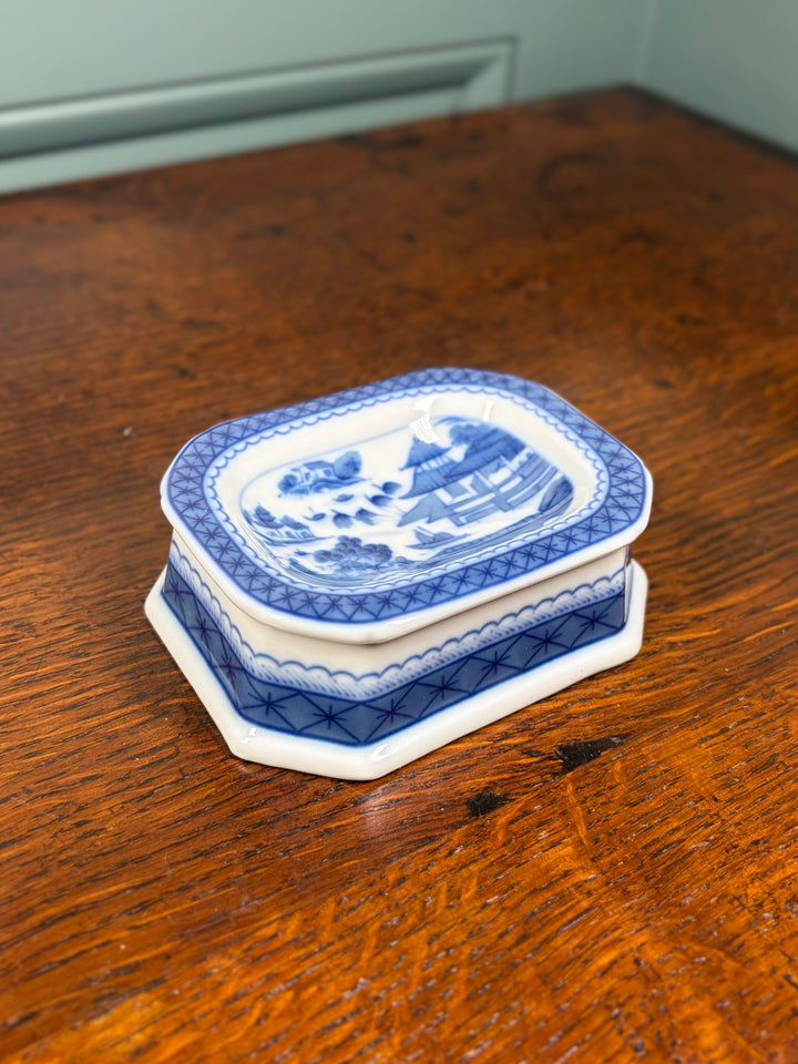 Mottahedeh Trinket / Soap Blue Canton Dish