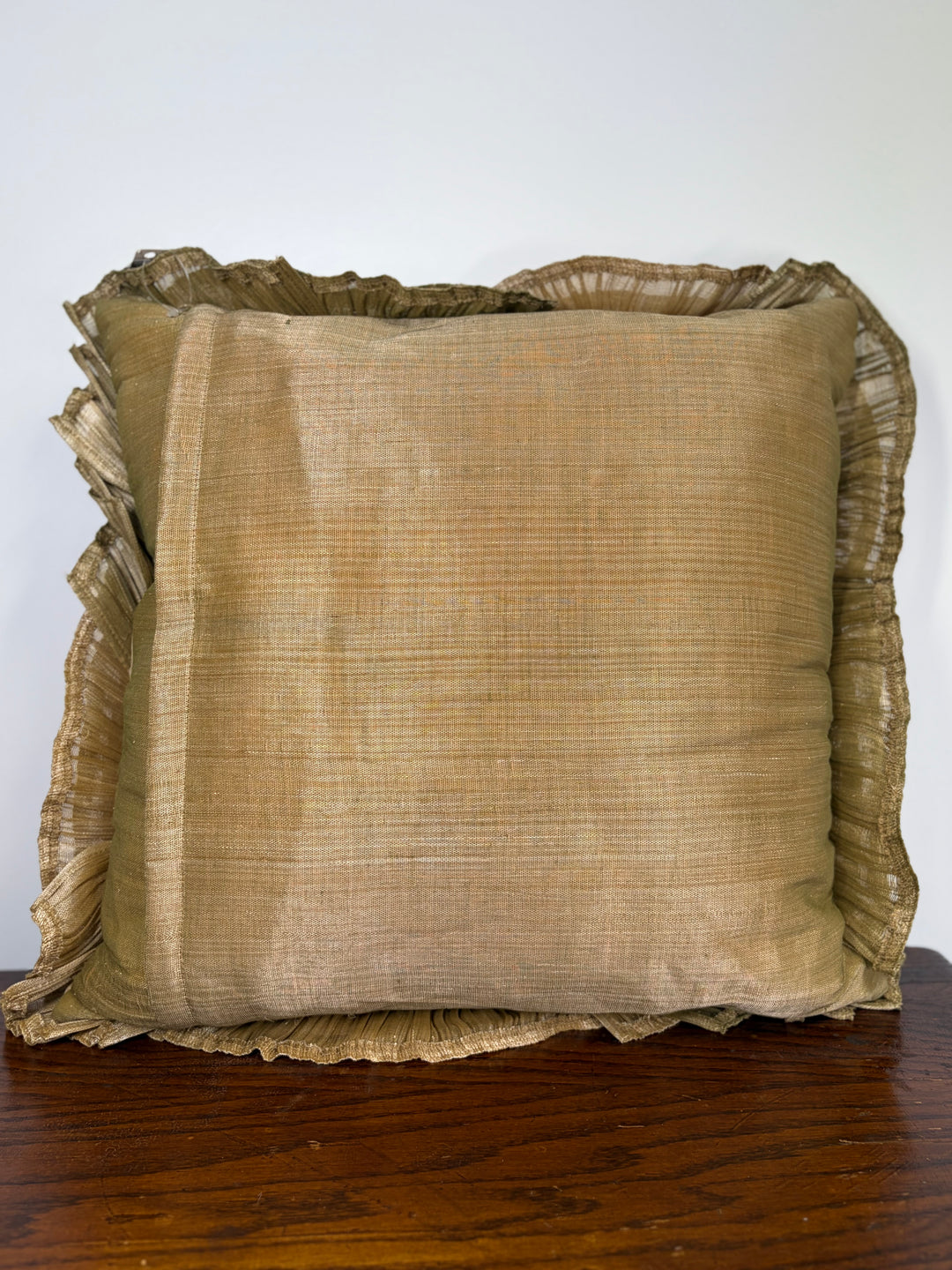 Pair of Decorative Throw Pillow with Pleated Fabric Rosettes