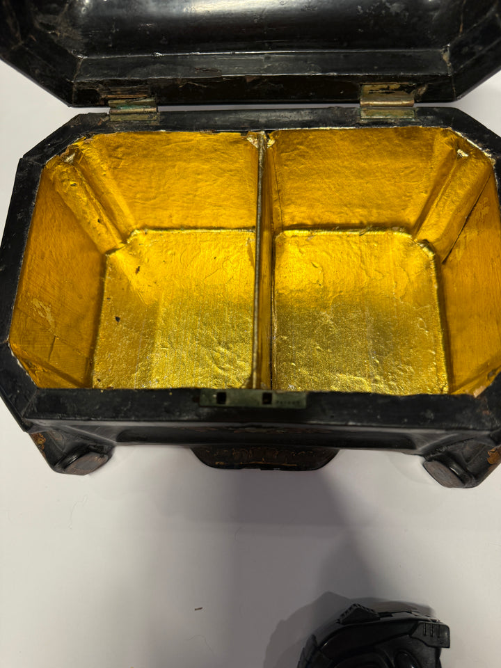 Mother of Pearl Inlaid Lacquer Box