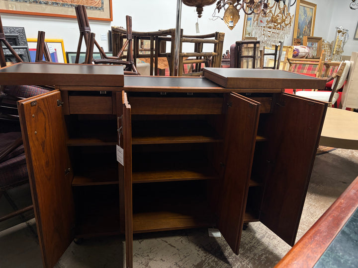 Sideboard with Expanding Top