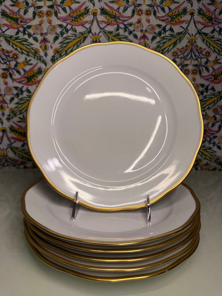 (Herend) Set of 6 White Porcelain Plates with Gold Rim