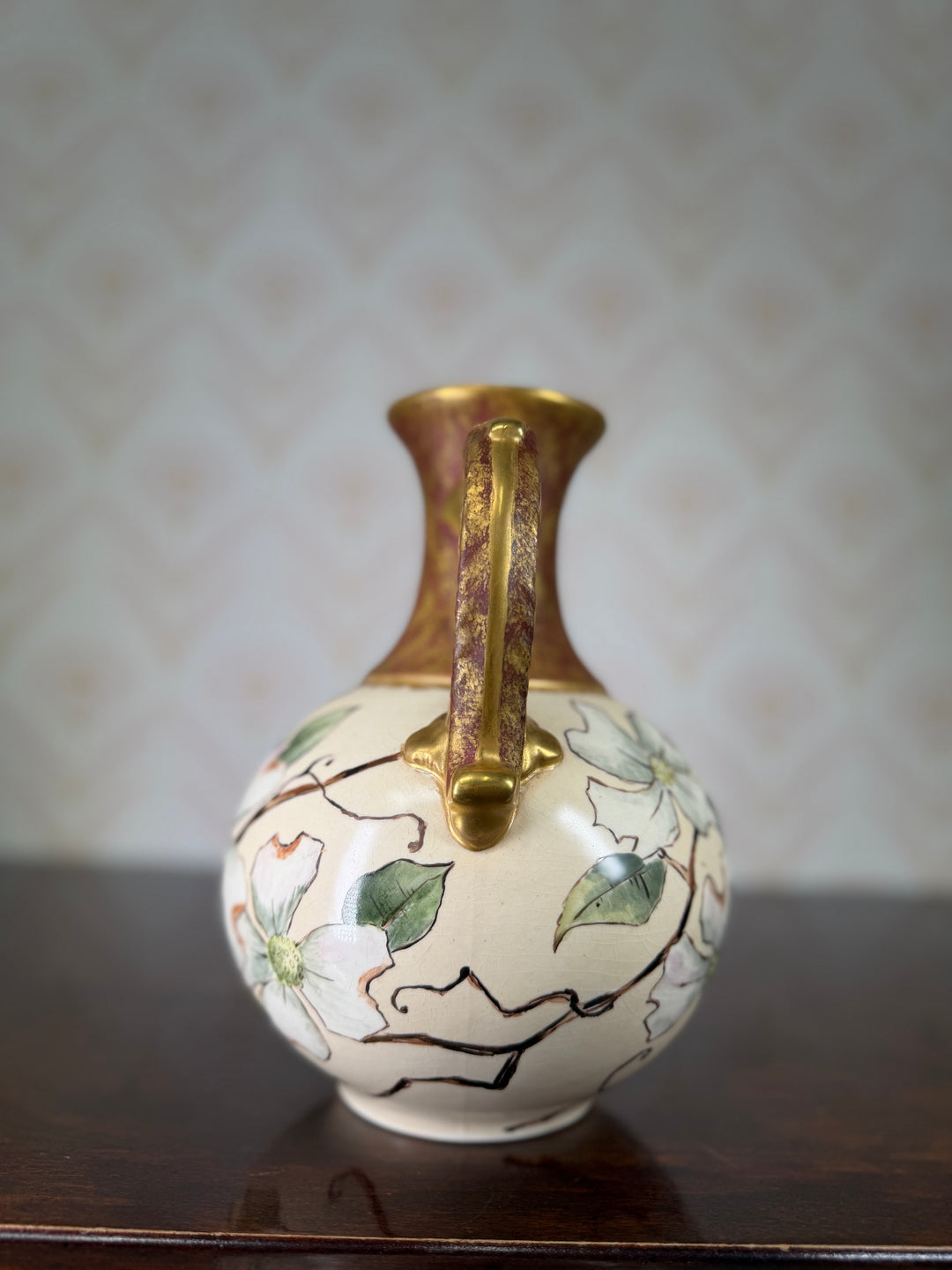 MJH Vase With Handle