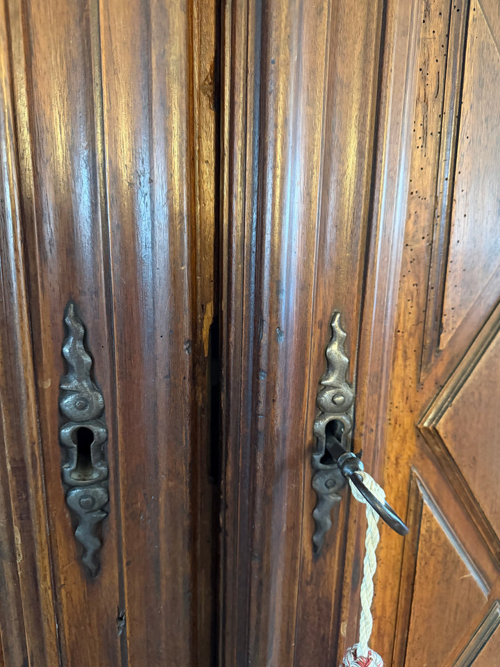 French 19th Century Louis XIII-Style Oak Armoire
