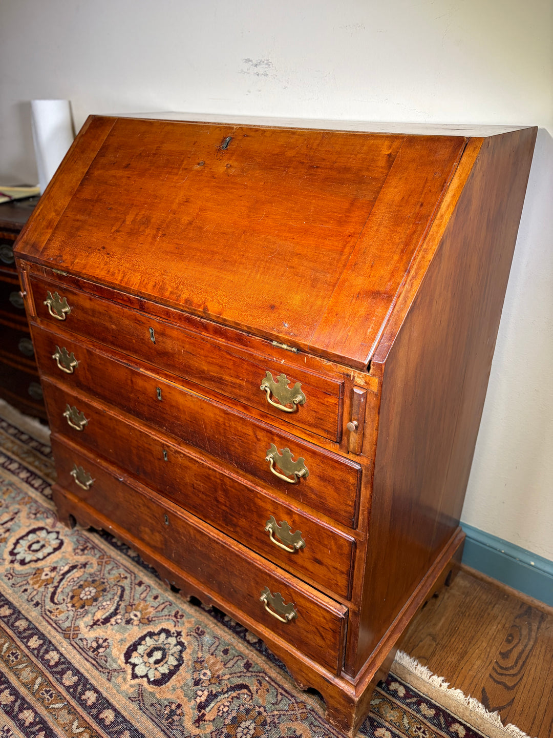 Secretary Desk (Missing Key)