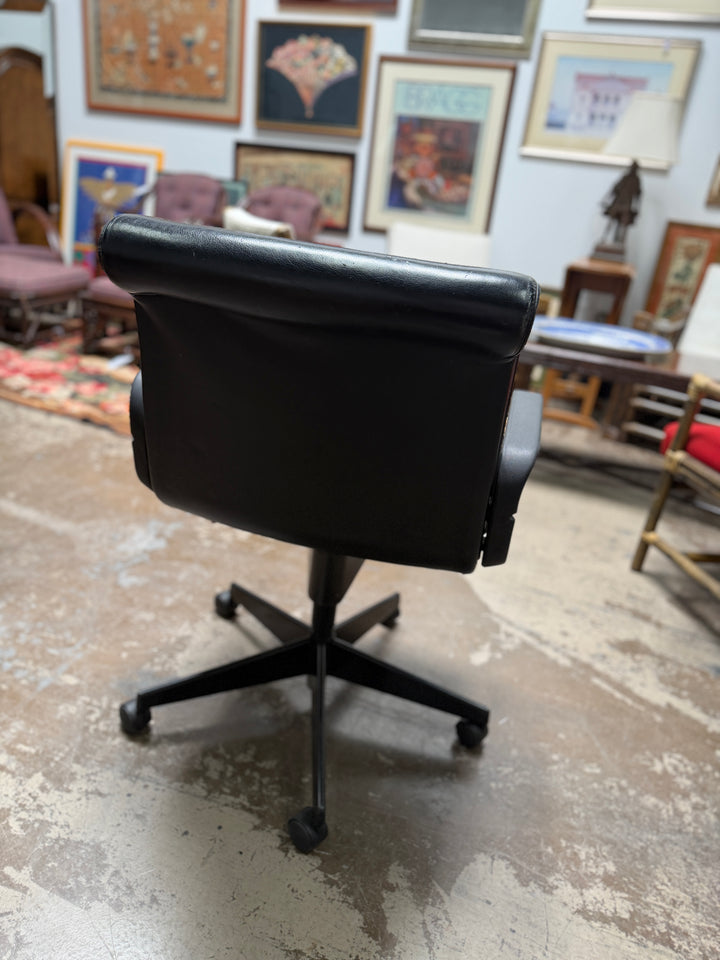 Vintage Richard Sapper Knoll Chair