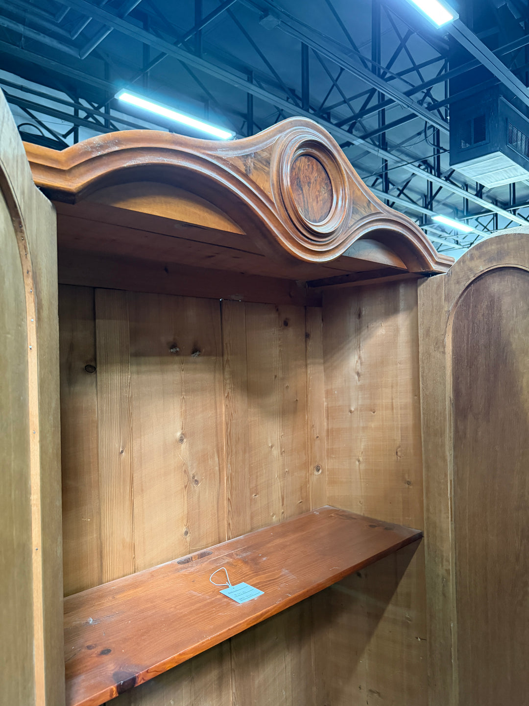 Armoire