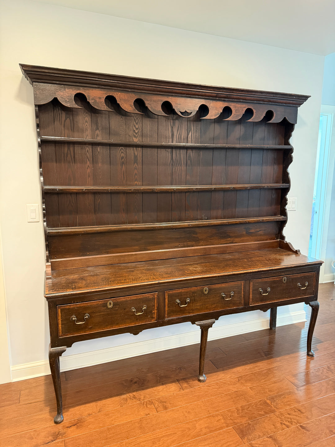 Antique Welsh Oak Dresser with Plate Rack