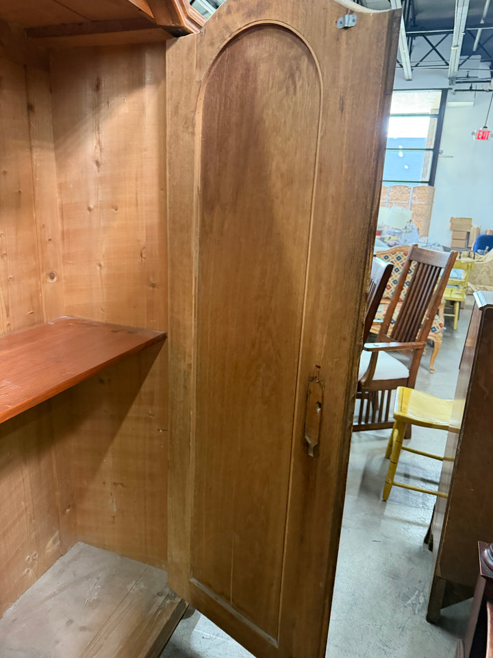 Armoire