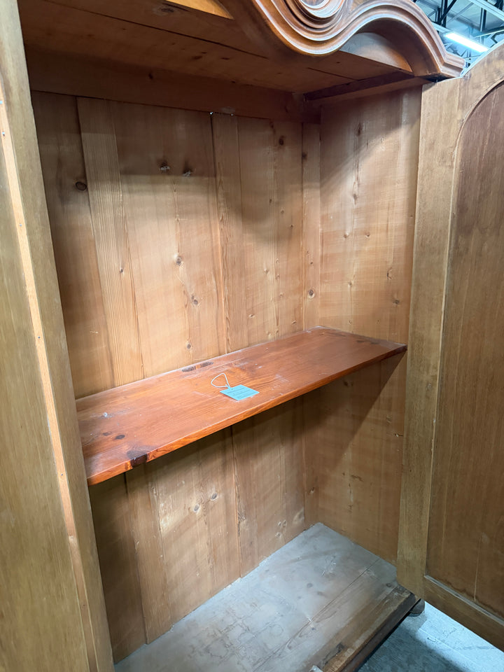 Armoire