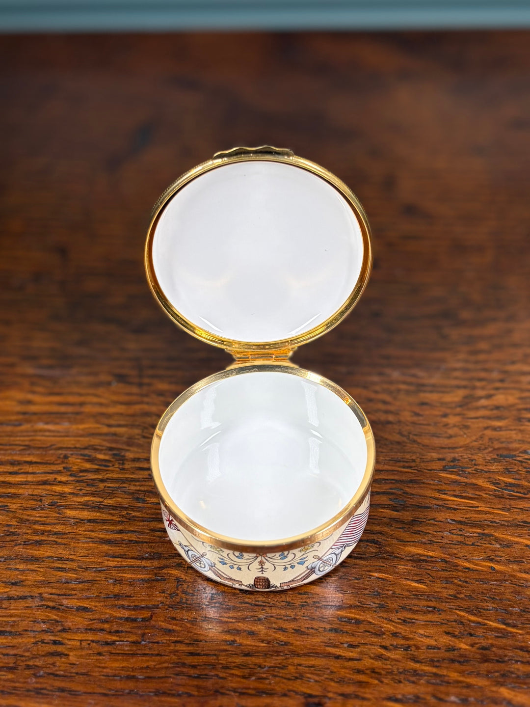 Halcyon Days George Washington Enamel Pill Box with Original Box