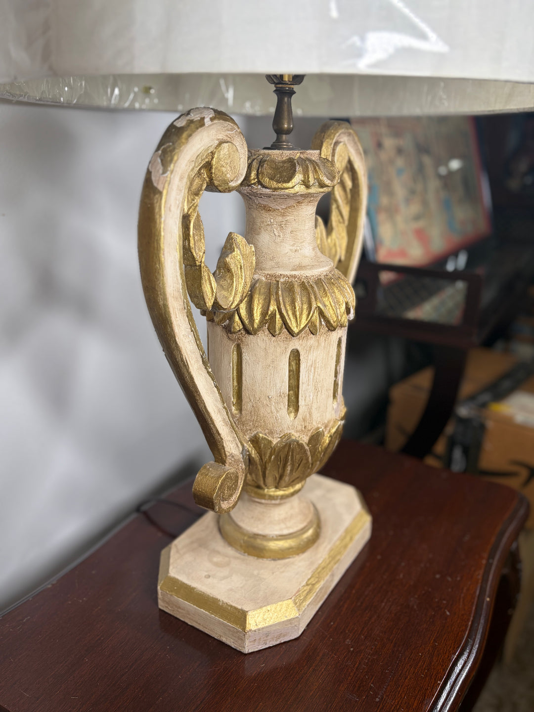 Italian Baroque-Style Carved Wood Giltwood Table Lamp