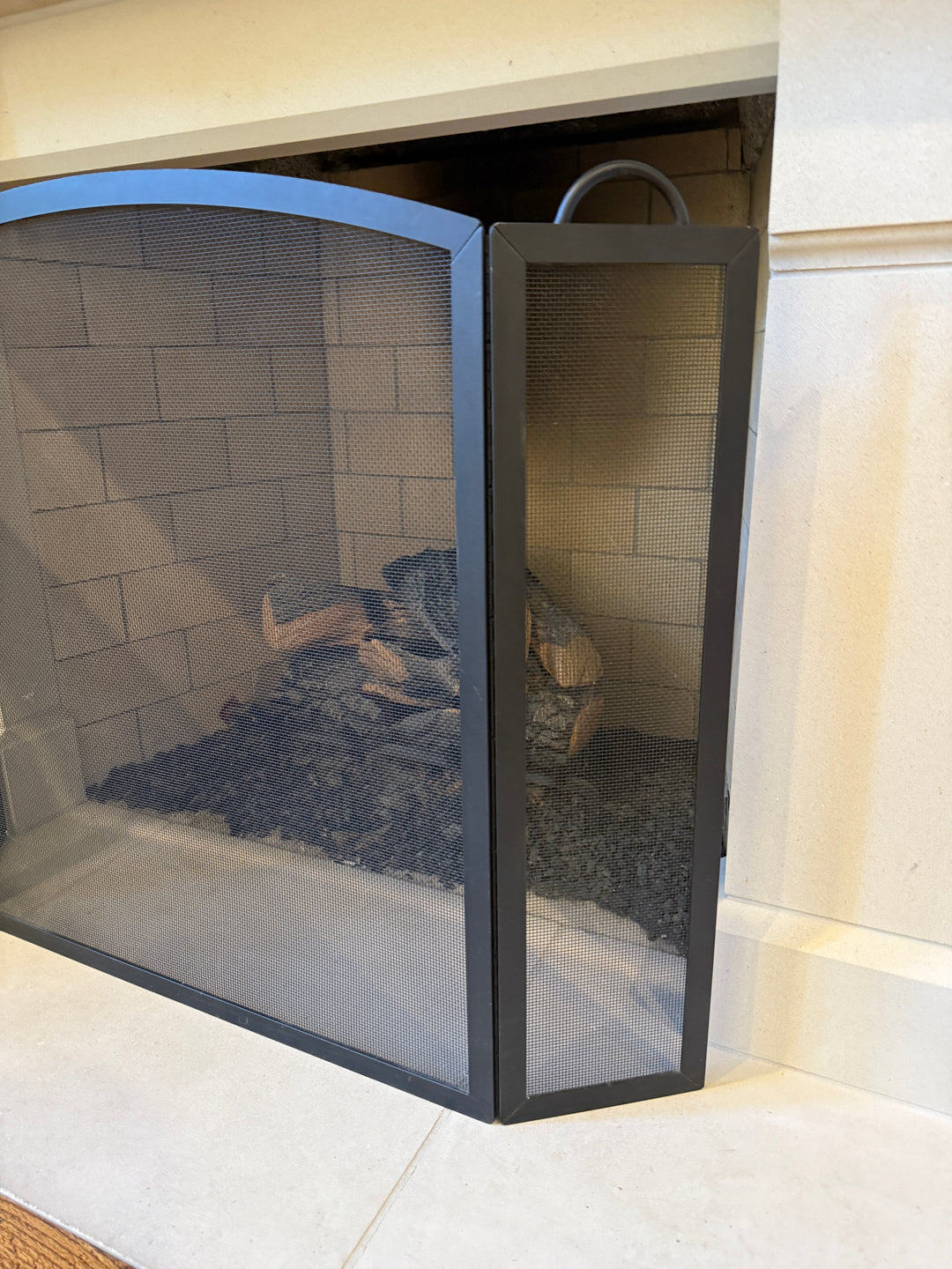 Black Solid Rod Iron Fireplace Screen