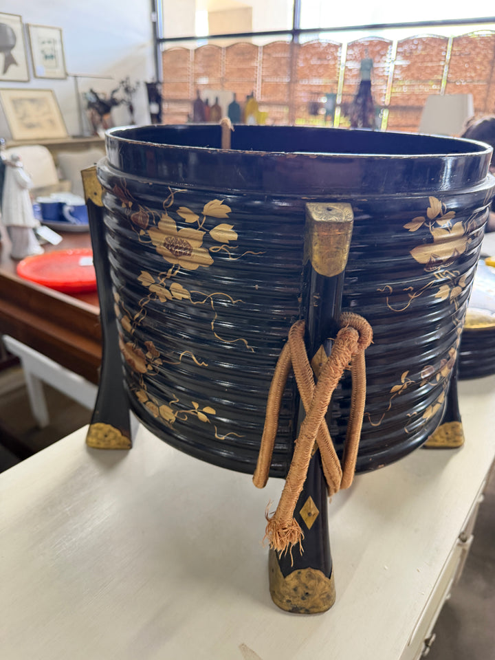 Japanese Lacquer Hokkai Hat Box
