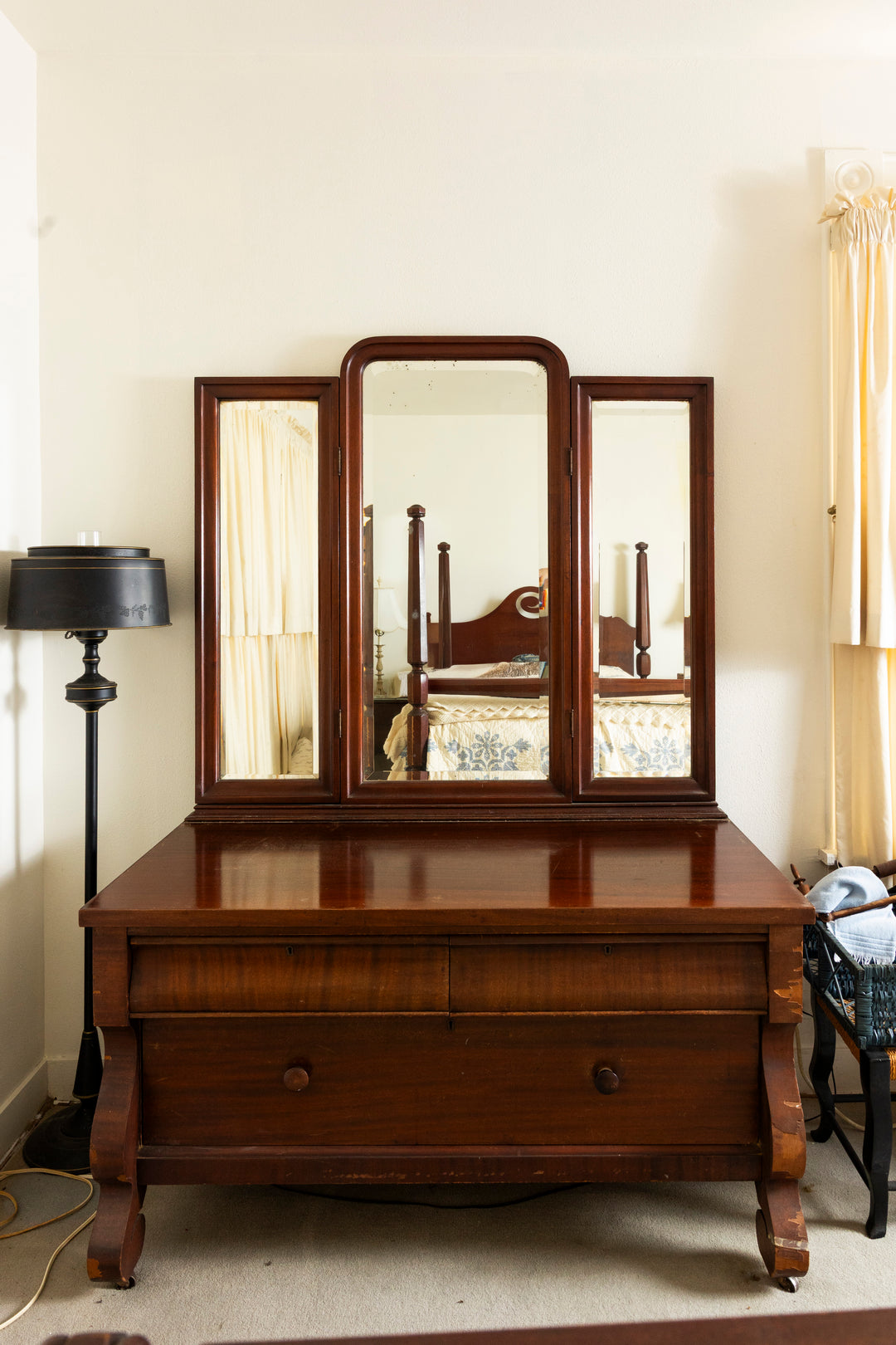 Antique Solid Mahogany Tri-Fold Mirror Imperial Dresser *Local Pickup Available in Honey Grove, TX*