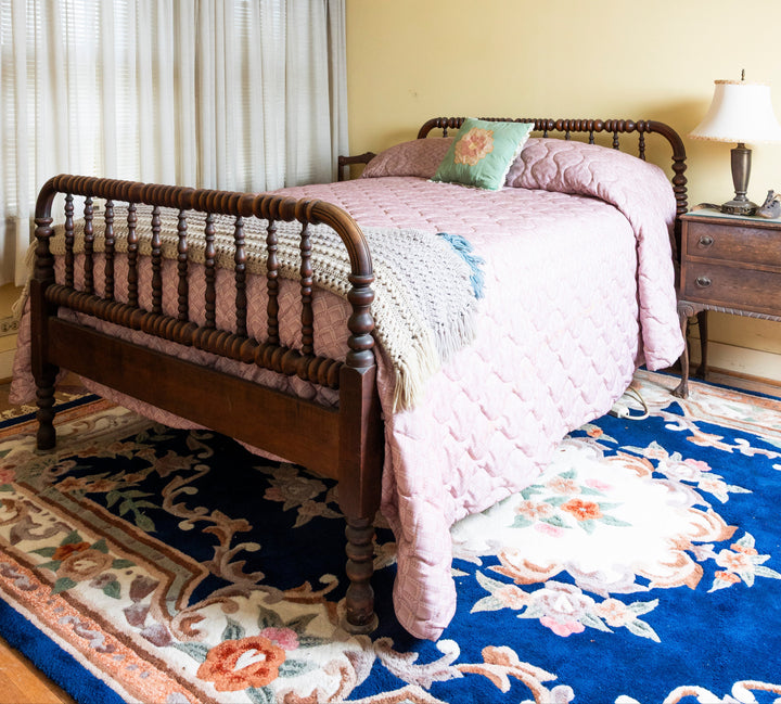 Antique Spindle Bed Frame – Full Size *Local Pickup Available in Honey Grove, TX*