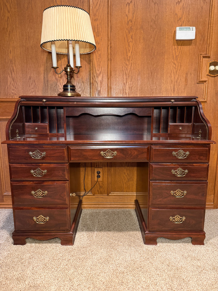 Vintage Mahogany Roll‑Top Desk — 9‑Drawer