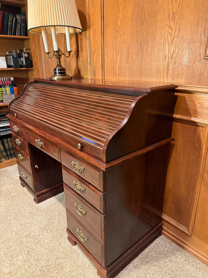 Vintage Mahogany Roll‑Top Desk — 9‑Drawer