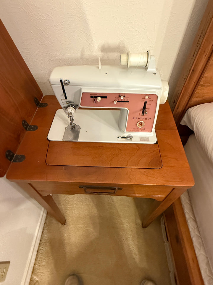 Singer 626 Zig Zag Sewing Machine