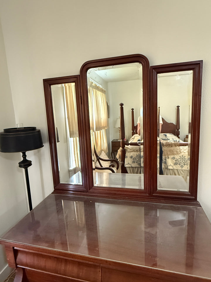 Antique Solid Mahogany Tri-Fold Mirror Imperial Dresser *Local Pickup Available in Honey Grove, TX*