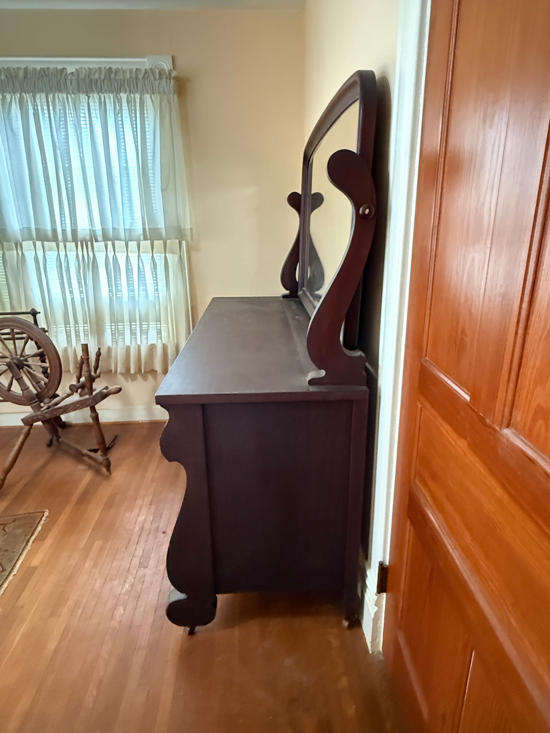 Antique Dresser with Mirror – Solid Mahogany *Local Pickup Available in Honey Grove, TX*