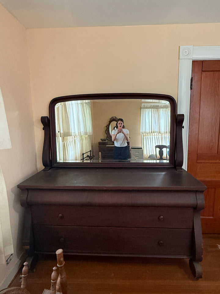 Antique Dresser with Mirror – Solid Mahogany *Local Pickup Available in Honey Grove, TX*