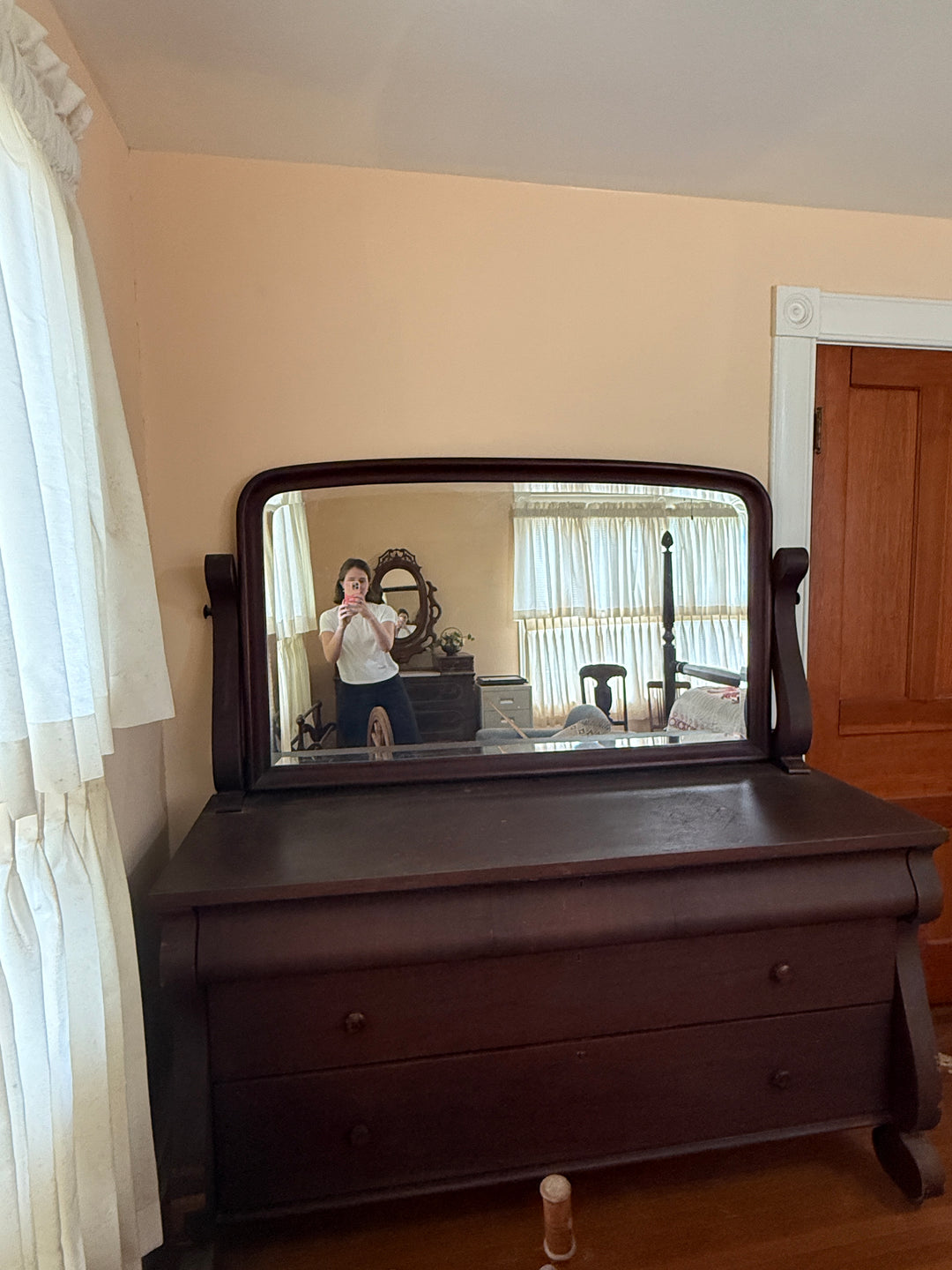 Antique Dresser with Mirror – Solid Mahogany *Local Pickup Available in Honey Grove, TX*