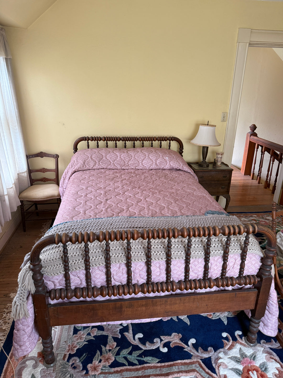 Antique Spindle Bed Frame – Full Size *Local Pickup Available in Honey Grove, TX*