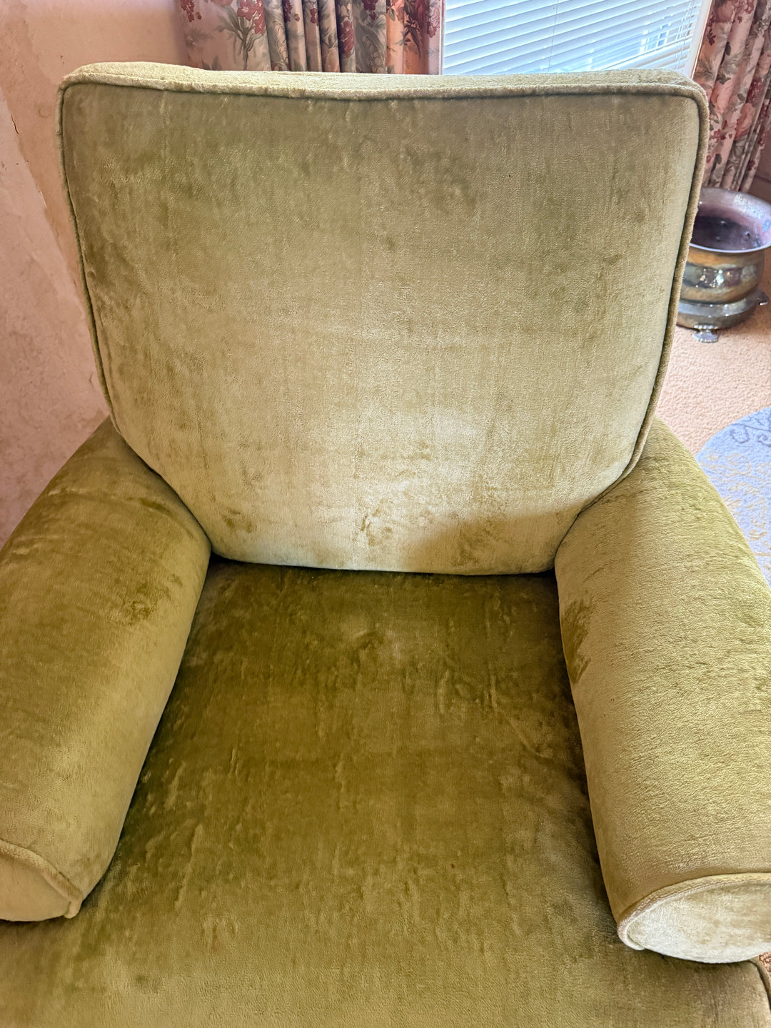 Vintage Mid-Century Green Velvet Lounge Chair – Rocking Base Convertible *Local Pickup Available in Honey Grove, TX*