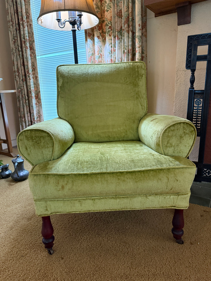 Vintage Mid-Century Green Velvet Lounge Chair – Rocking Base Convertible *Local Pickup Available in Honey Grove, TX*
