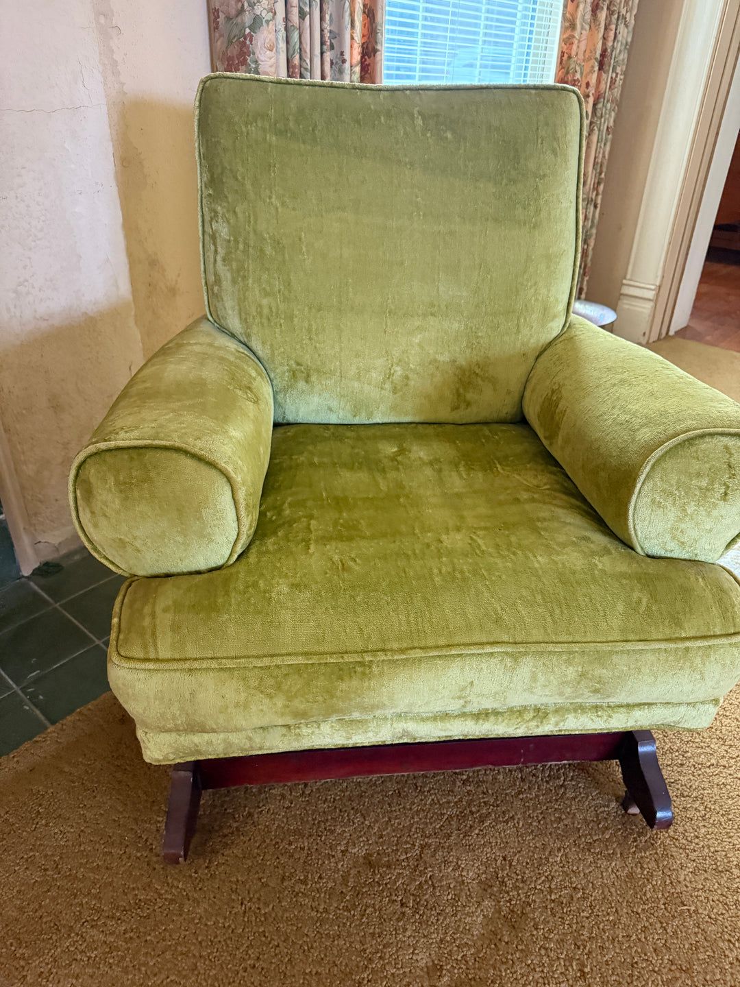 Vintage Mid-Century Green Velvet Lounge Chair – Rocking Base Convertible *Local Pickup Available in Honey Grove, TX*