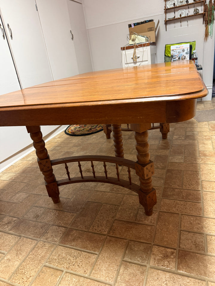 Antique Solid Wood (Likely Oak or Maple) Dining Table *Local Pickup Available in Honey Grove, TX*