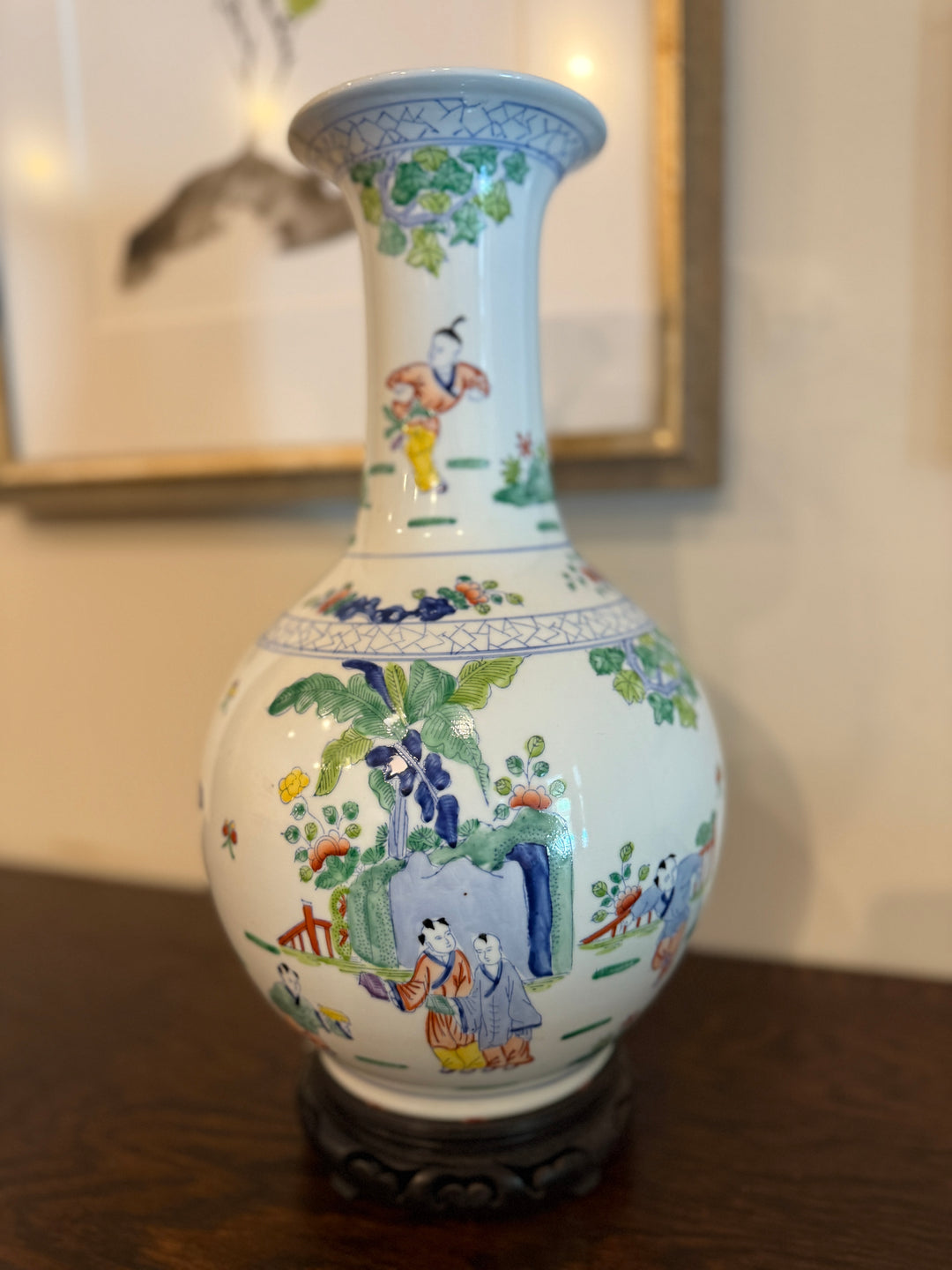Objects D'Art Made in Macau Porcelain Vase