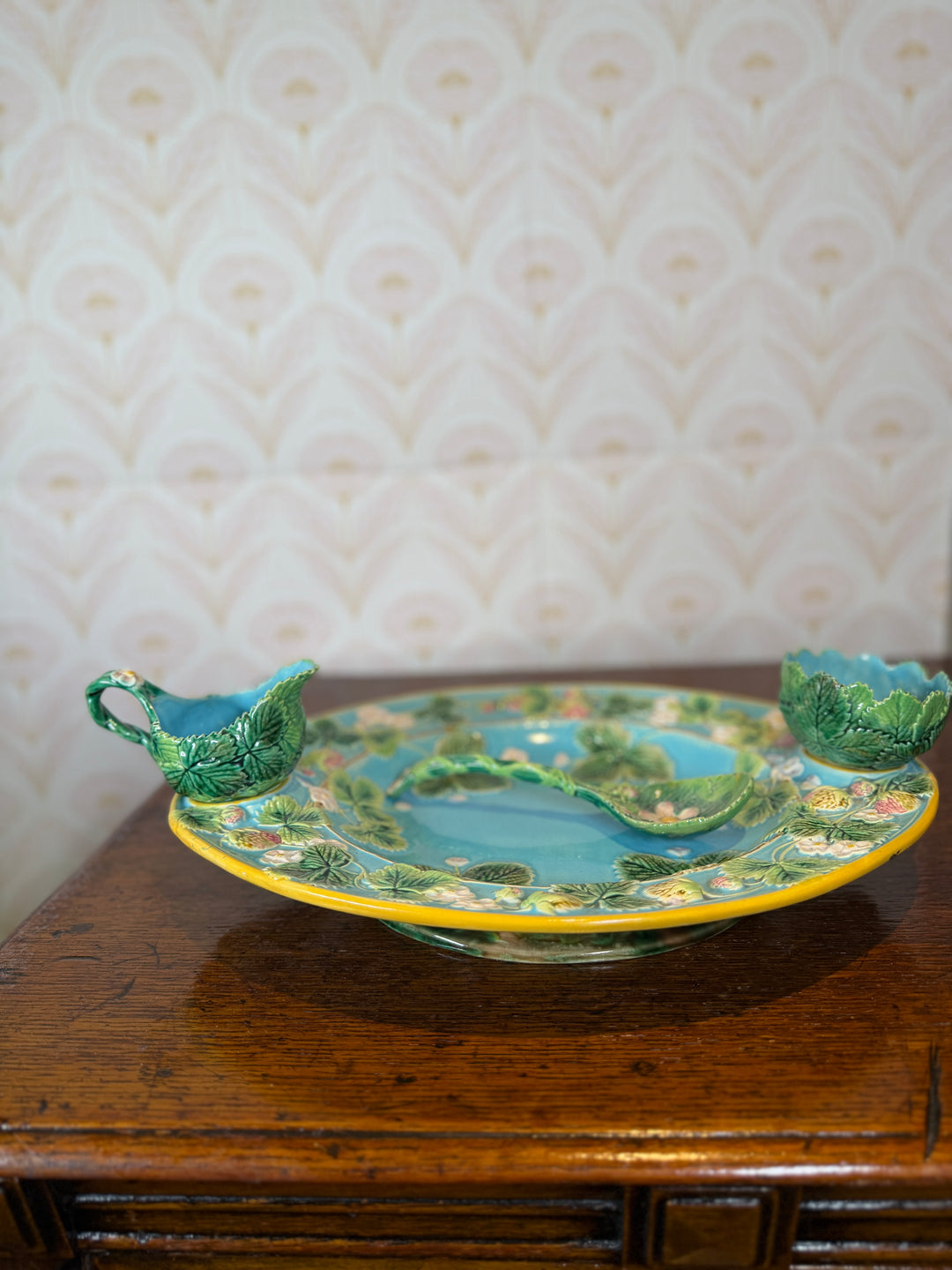 Majolica Strawberry Serving Dish - George Jones - 1872