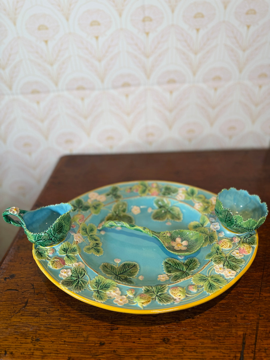 Majolica Strawberry Serving Dish - George Jones - 1872