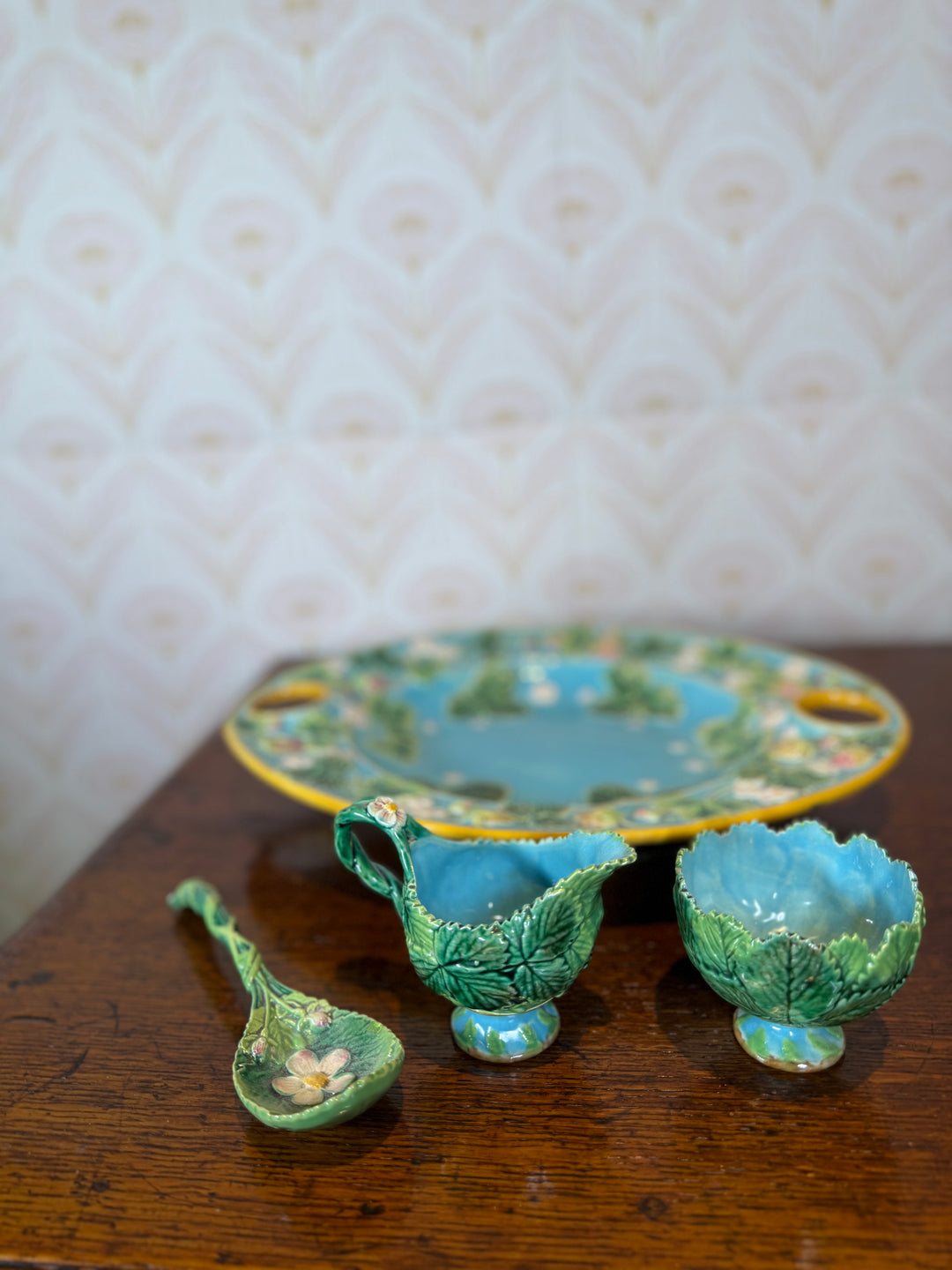 Majolica Strawberry Serving Dish - George Jones - 1872