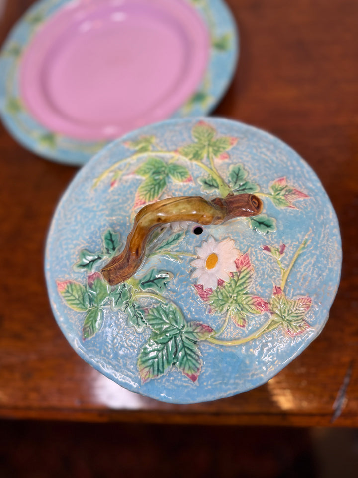 Majolica Cheese Dish - George Jones - 1868